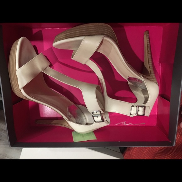 Shoes - Picture 3 of 3